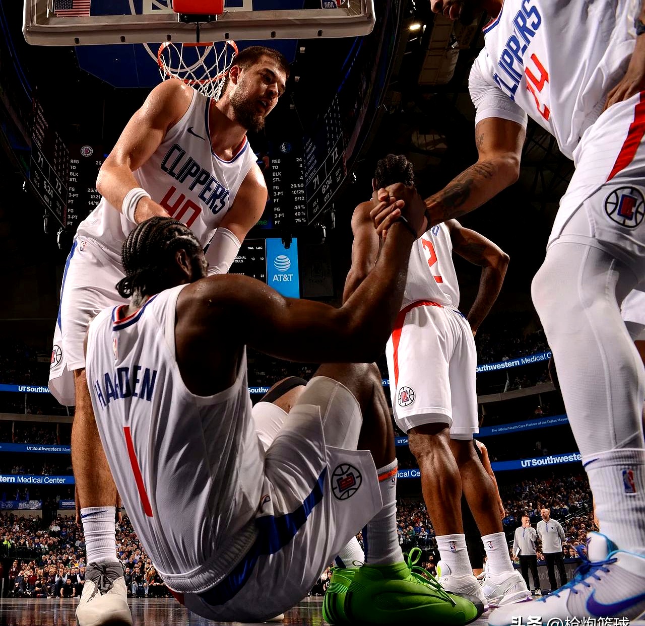 浓眉哥重要时刻刷新纪录,MAD带队取胜! 浓眉哥重要时刻刷新纪录,MAD带队取胜!