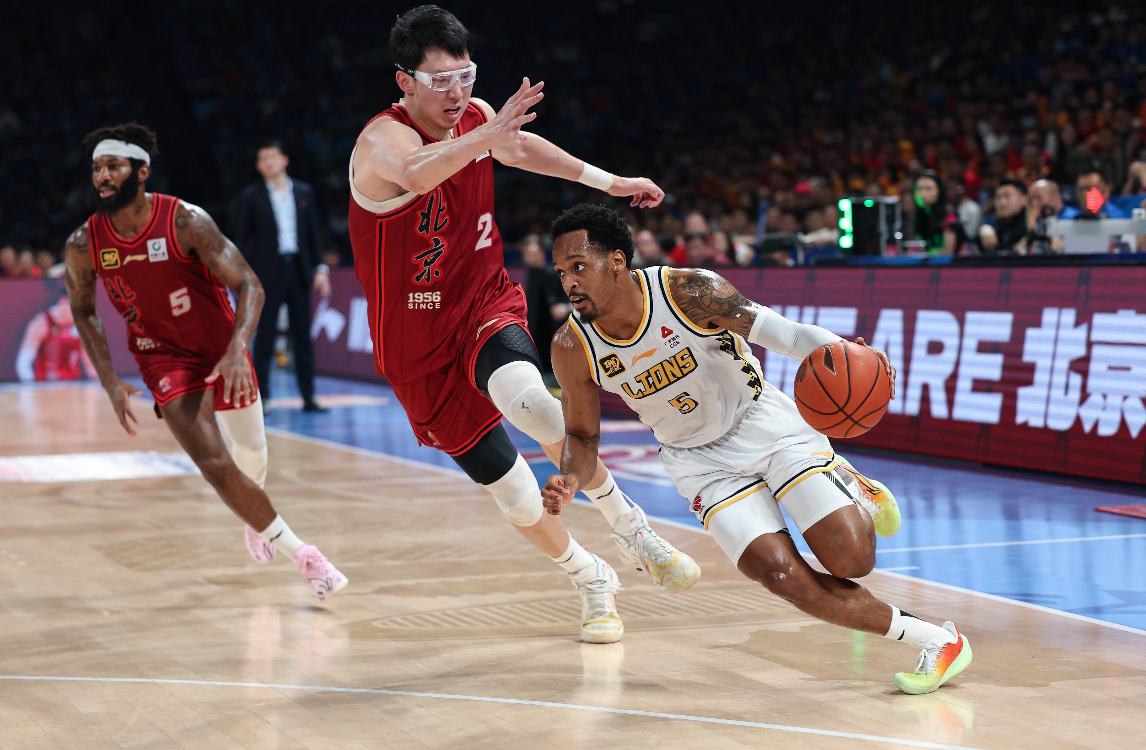  广厦男篮士气爆棚，NBA季后赛抢七大战遇上AC米兰，目标明确直指晋级